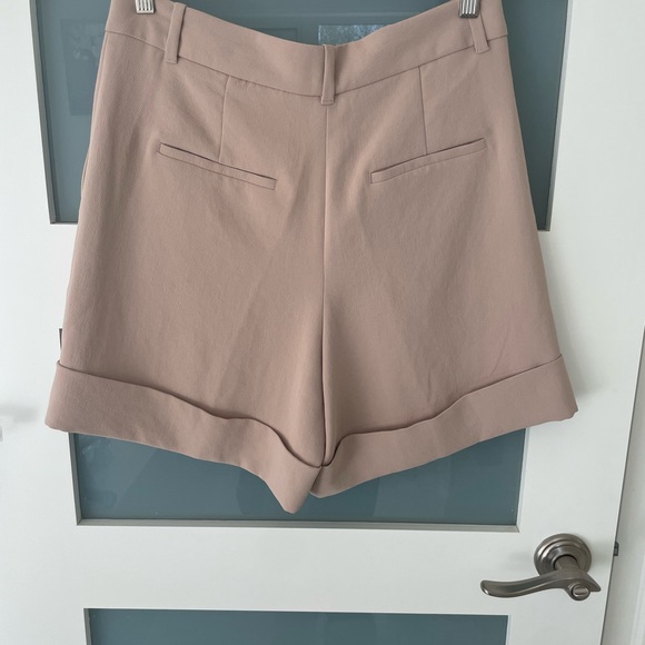 Wilfred Labyrinth Short - Picture 3 of 4